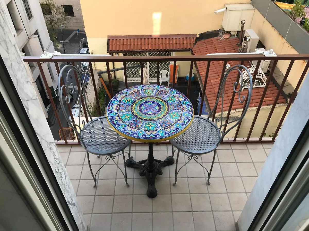 International Naples Bed and Breakfast Bed & Breakfast