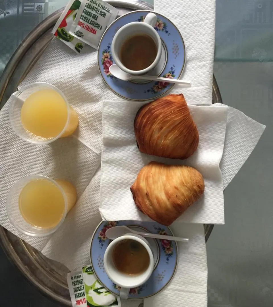International Naples B&B